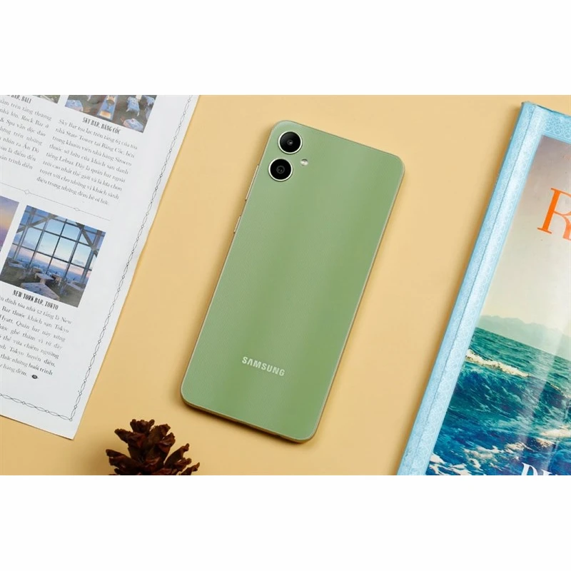 گوشی موبایل سامسونگ مدل Galaxy A05 دو سیم کارت ظرفیت 128 گیگابایت و رم 4 گیگابایت، تصویر 4