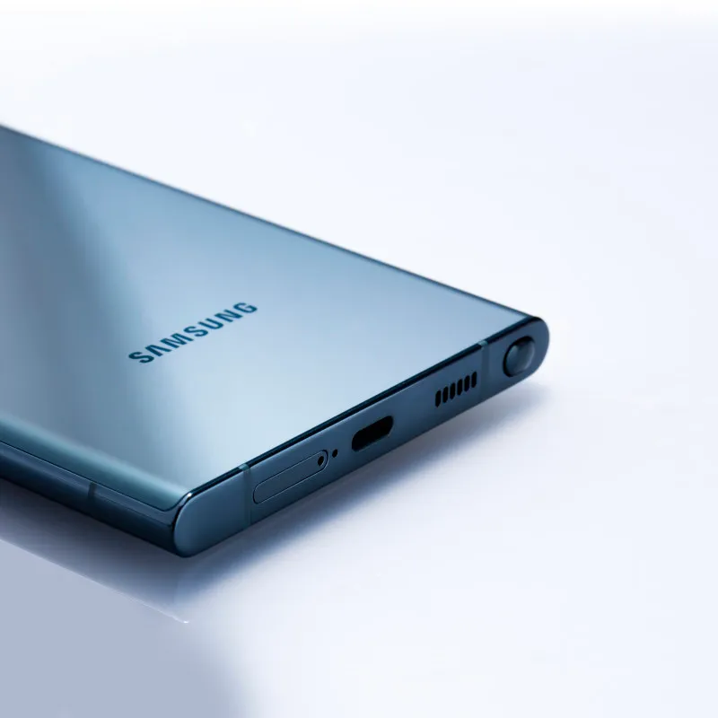 گوشی موبایل سامسونگ مدل Galaxy S22 Ultra 5G دو سیم کارت ظرفیت 512 گیگابایت و رم 12 گیگابایت به همراه هدفون بی سیم Galaxy Buds 2، تصویر 4