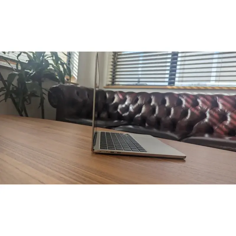 لپ تاپ 13.6 اینچی اپل مدل MacBook Air MRXT3 2024 LLA-M3-8GB RAM-256GB SSD، تصویر 3