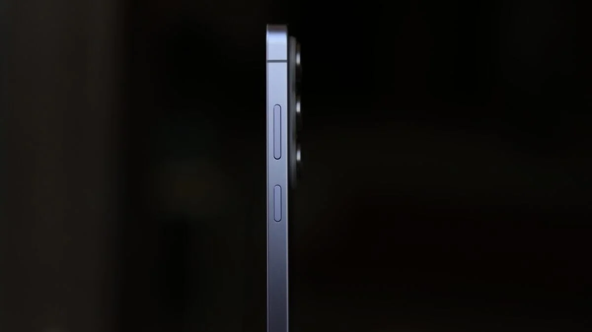 Galaxy S26 Ultra frame