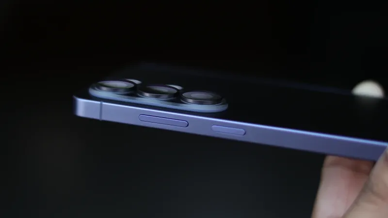 Galaxy S26 Ultra frame