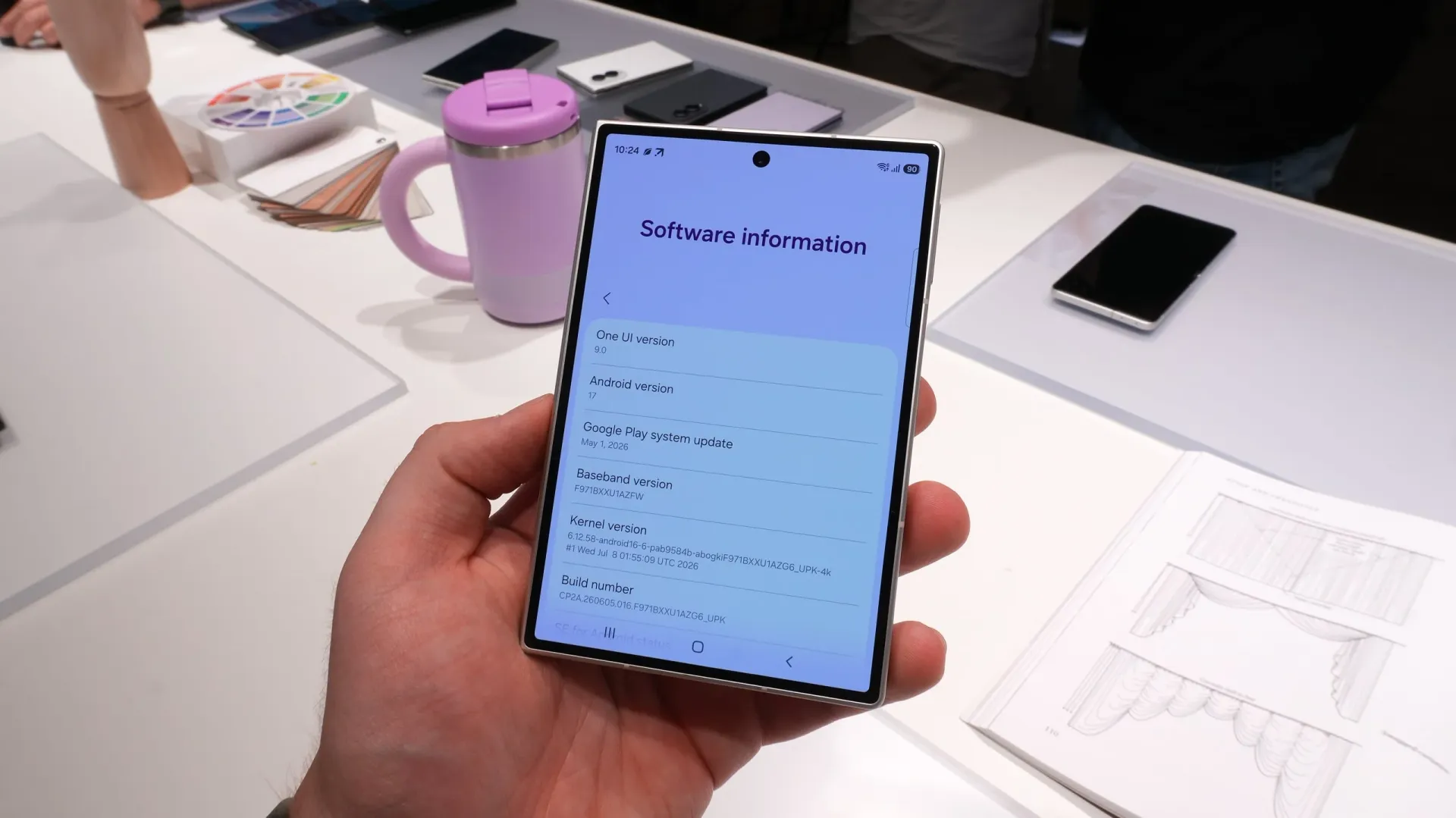 Samsung Galaxy Z Fold 8 software info