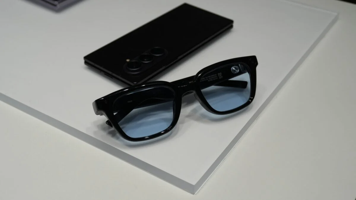 Samsung smart glasses