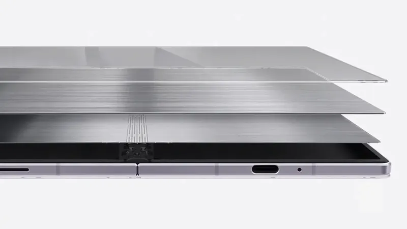 Samsung Galaxy Z Fold 8 Flex Titanium