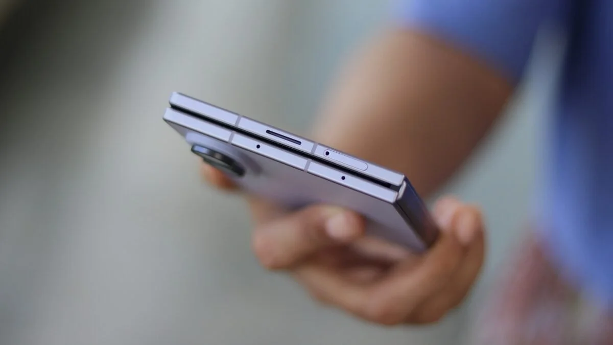 Galaxy Z Fold 8