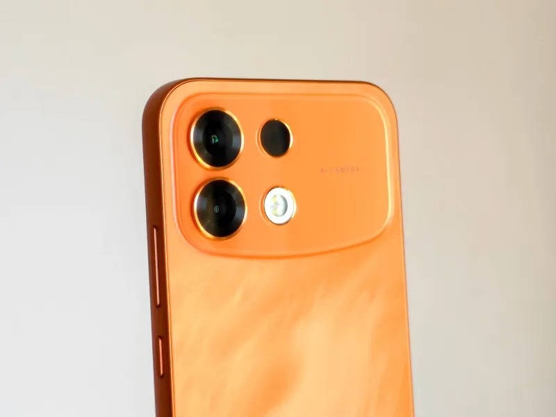 Oppo F35 Pro hands-on