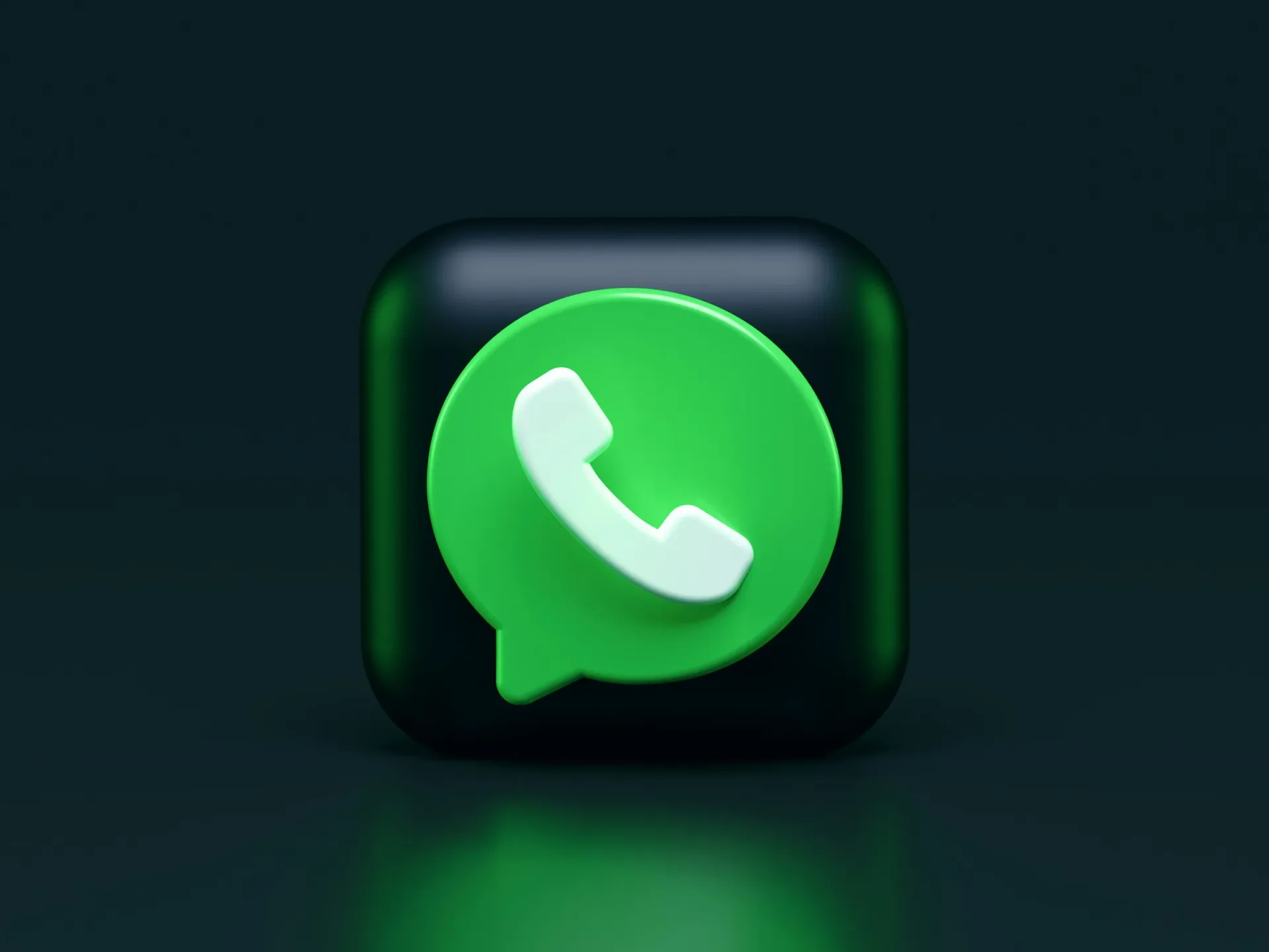 WhatsApp may prevent you from logging in if you have older iOS or Android versions