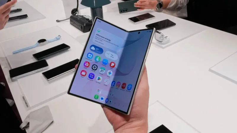 Galaxy Z Fold 8 Ultra