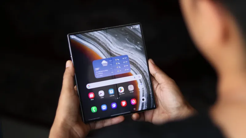 Samsung Galaxy Z Fold 6 Inner Foldable Screen