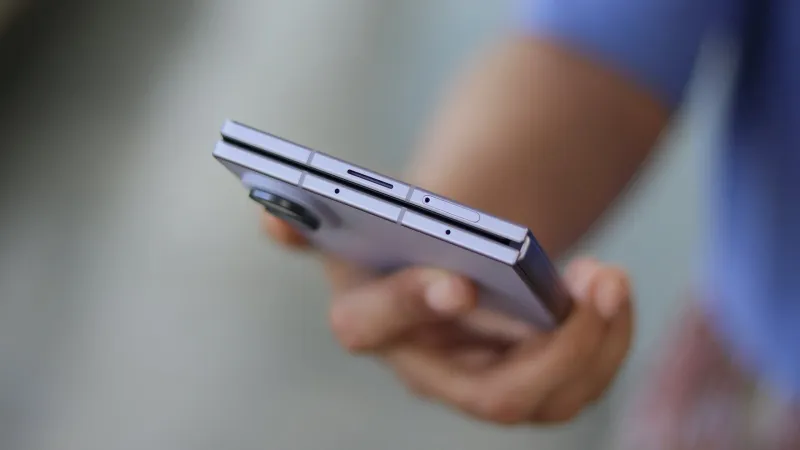 Galaxy Z Fold 8