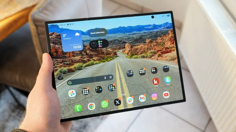 Samsung Galaxy Z TriFold Unfolded Inner Foldable Display