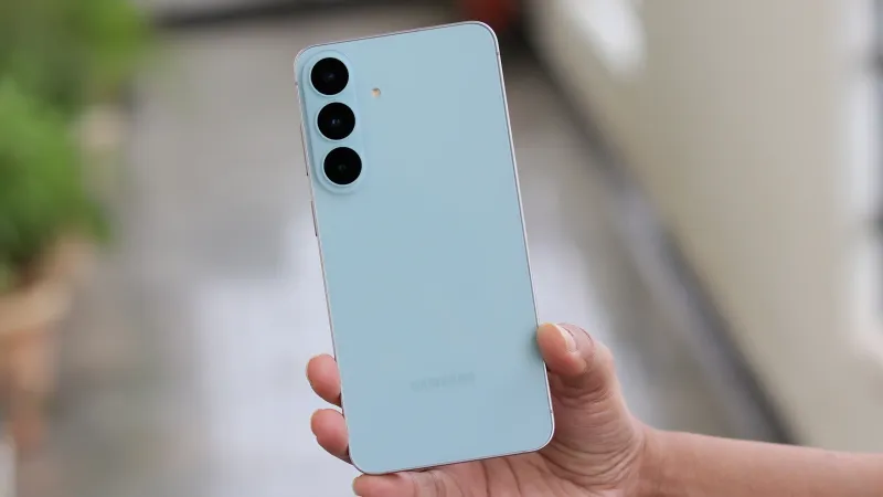 Samsung Galaxy S26 FE Rear Design