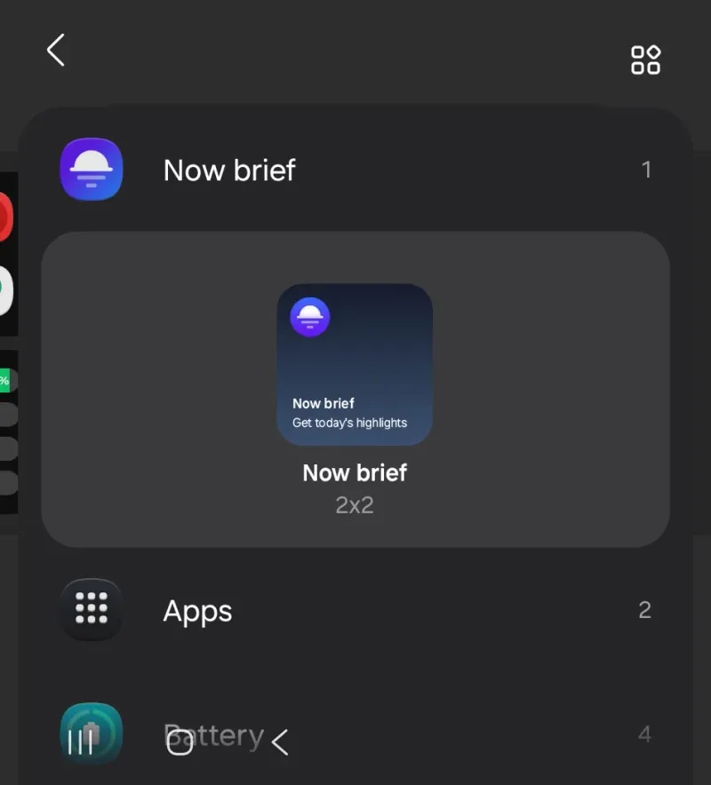 Adding widgets on Flip 7 cover screen on One UI 9
