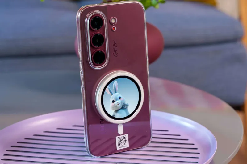 Unboxing the Tecno MagBadge