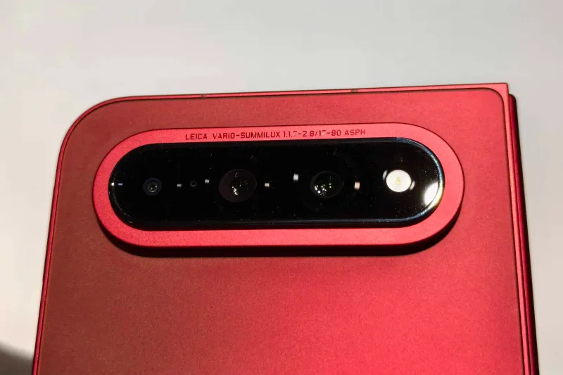 Xiaomi 18 Fold brings a proper triple camera setup